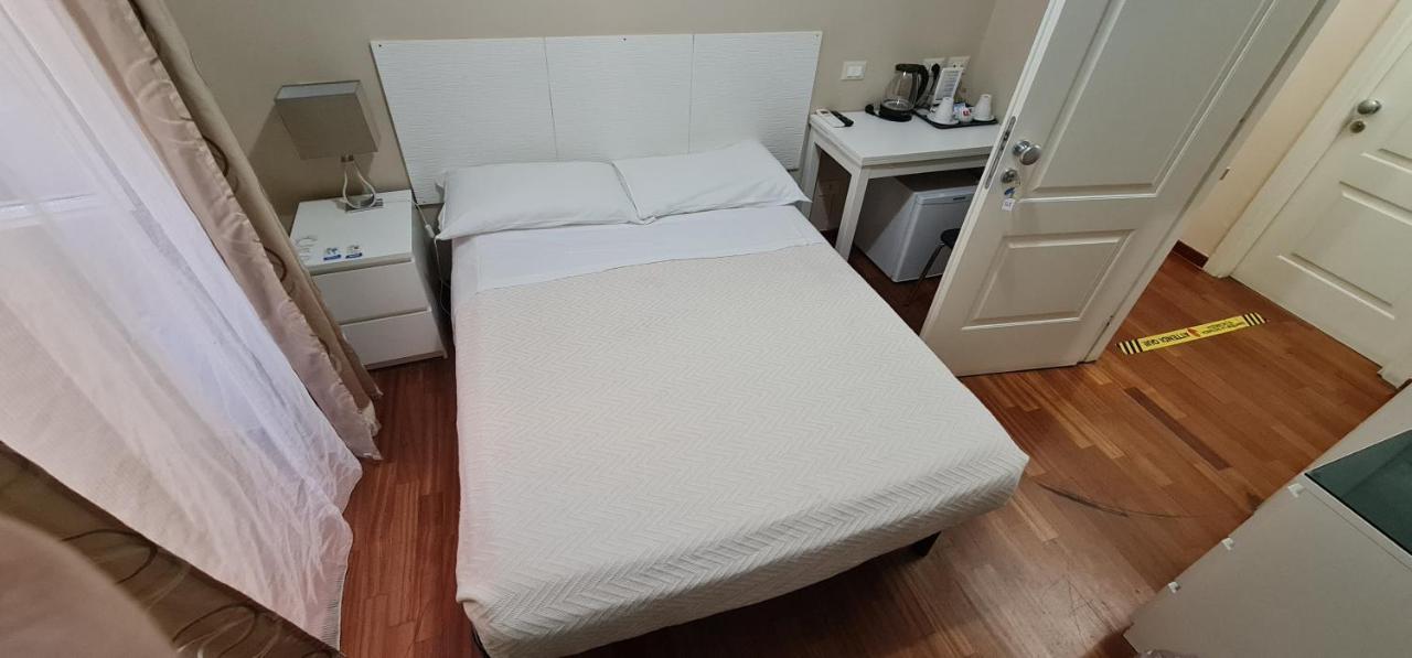 Hotel Martino Ai Monti Rome Ruang foto