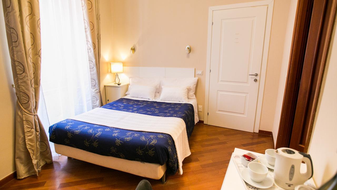 Hotel Martino Ai Monti Rome Bagian luar foto