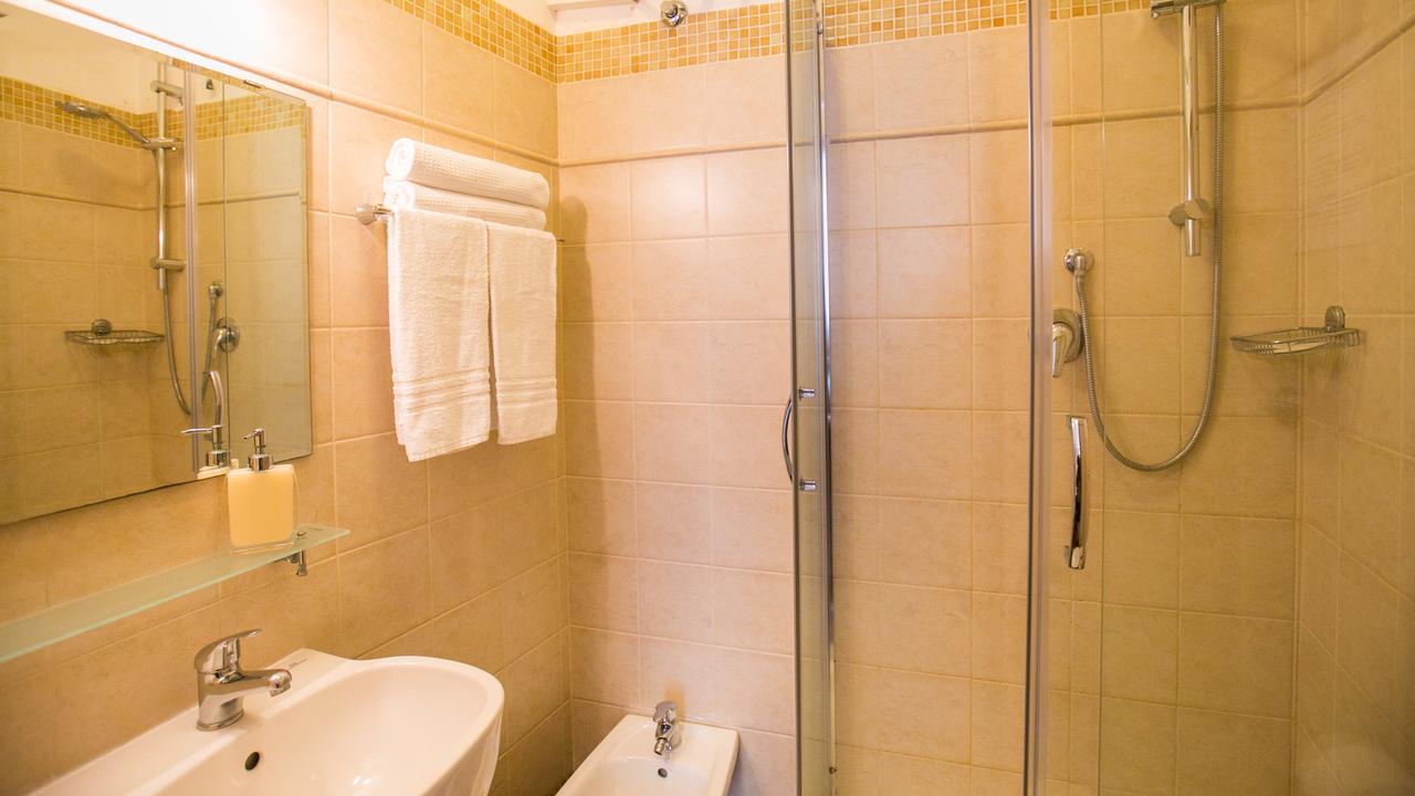 Hotel Martino Ai Monti Rome Bagian luar foto