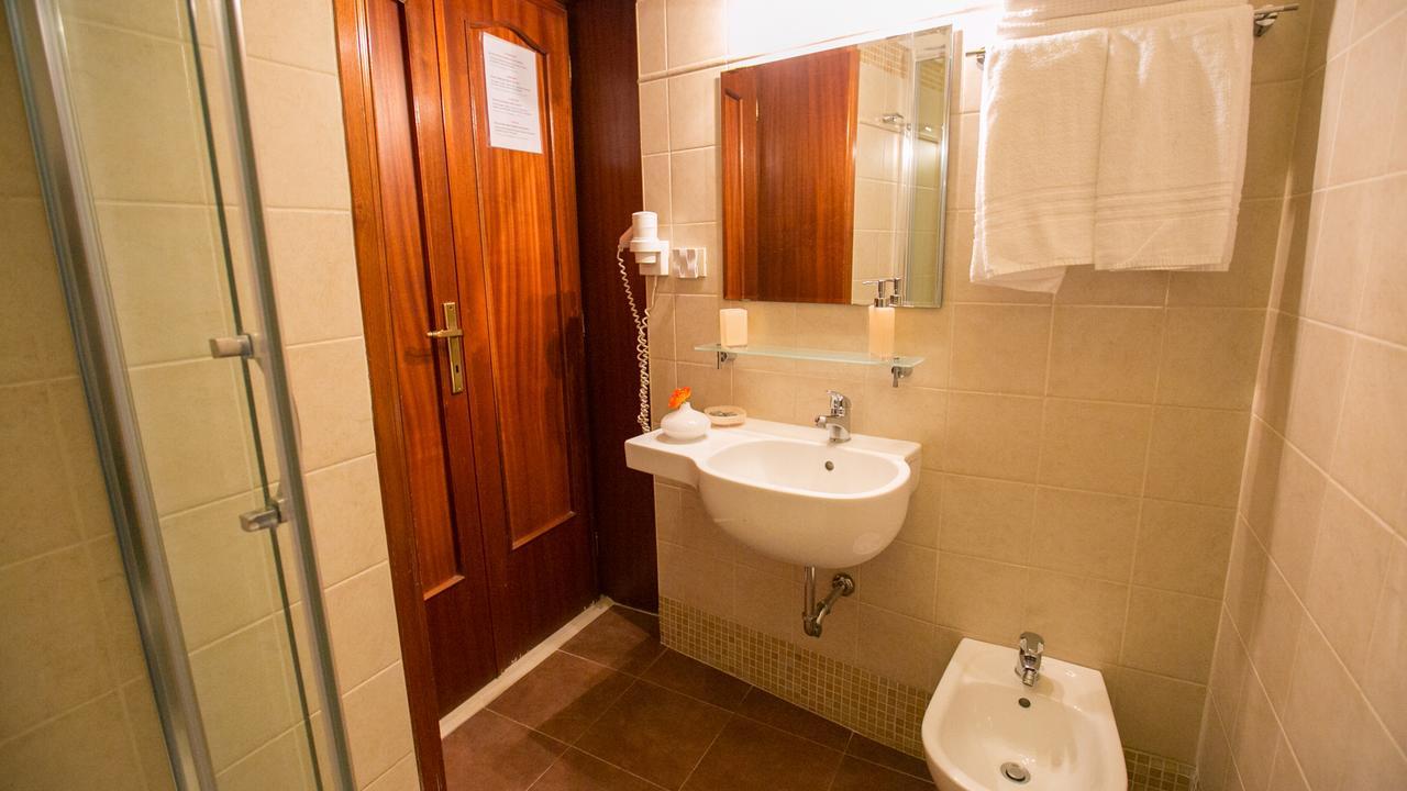 Hotel Martino Ai Monti Rome Bagian luar foto