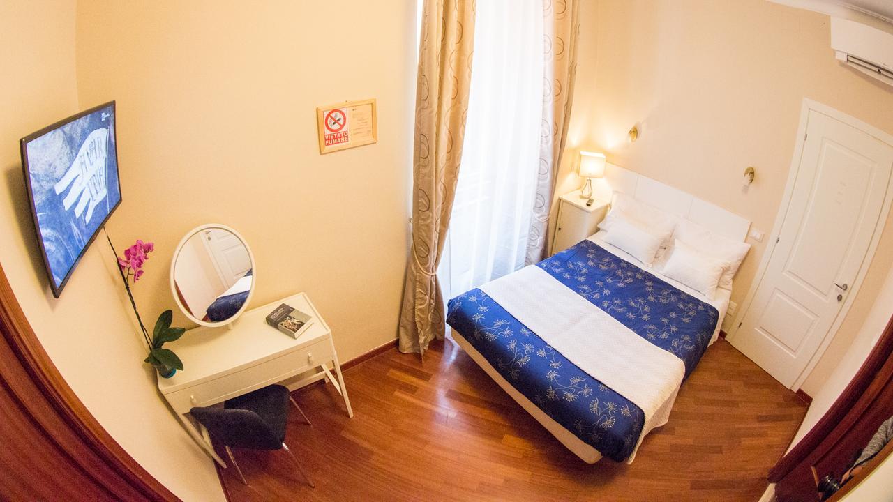 Hotel Martino Ai Monti Rome Bagian luar foto