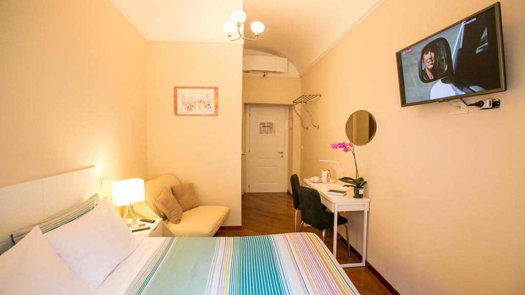 Hotel Martino Ai Monti Rome Bagian luar foto
