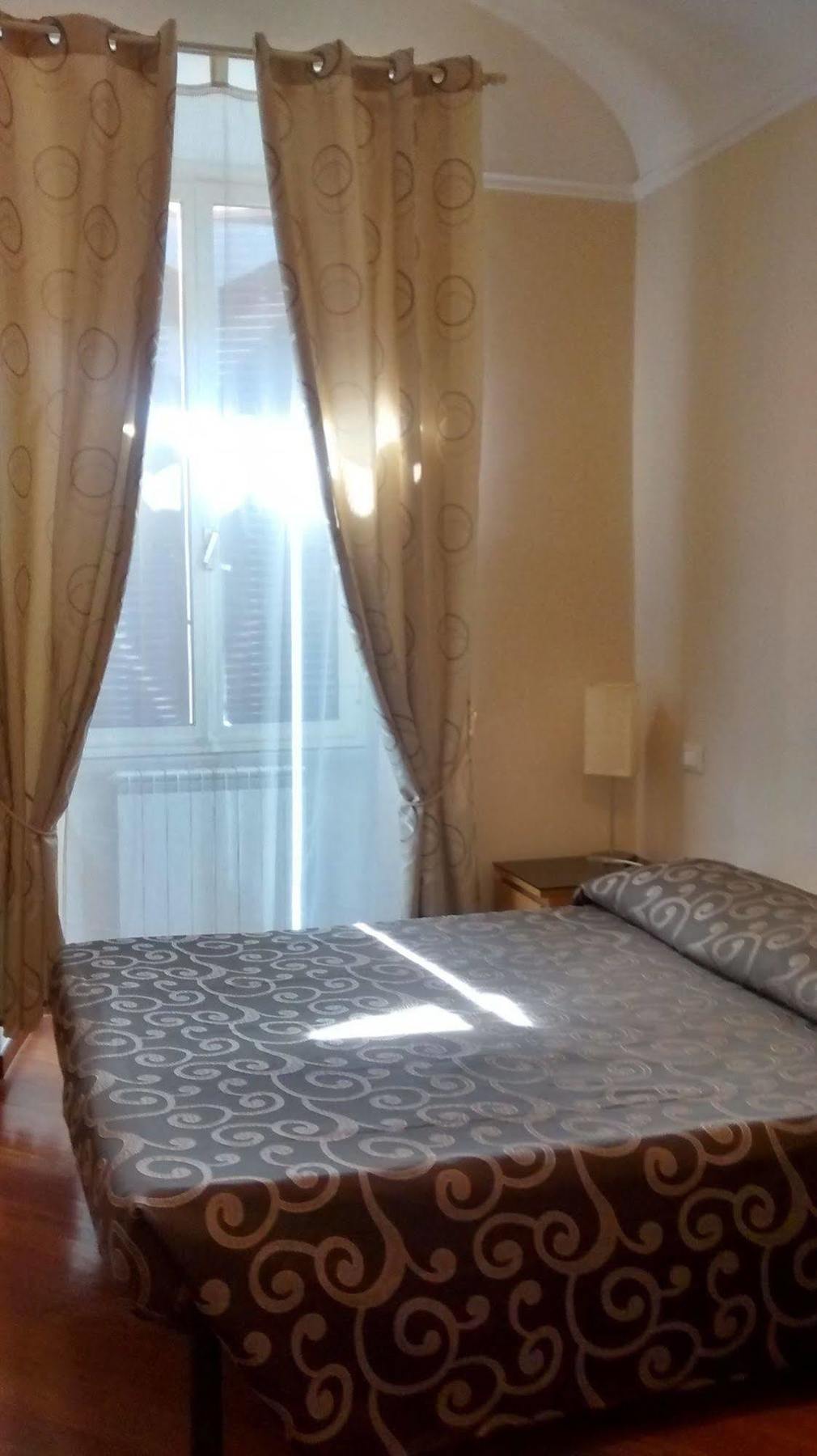 Hotel Martino Ai Monti Rome Bagian luar foto