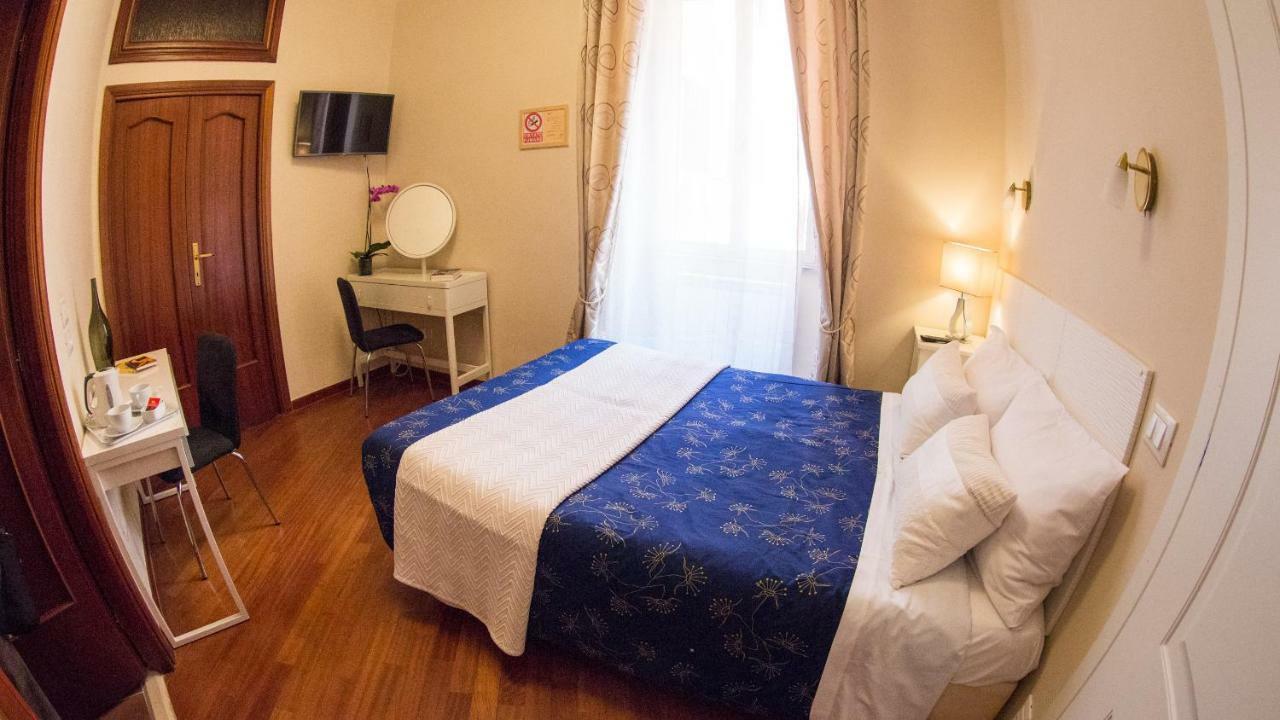 Hotel Martino Ai Monti Rome Bagian luar foto